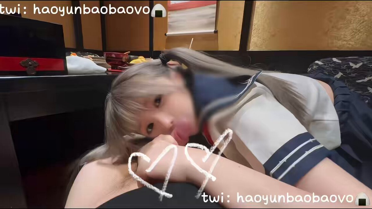 在日料店的包厢里口爸爸🍙


  