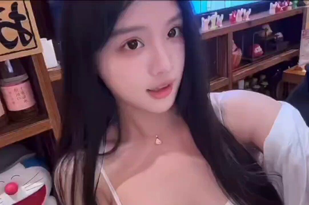 #상하이 퓨어 디자이어 천장 댄스 수강생, 파트타임으로 가끔 활동합니다. 순수 자연주의, 성형 수술 없음. 키: 174cm, 몸무게: 95kg, 가슴: D, 나...