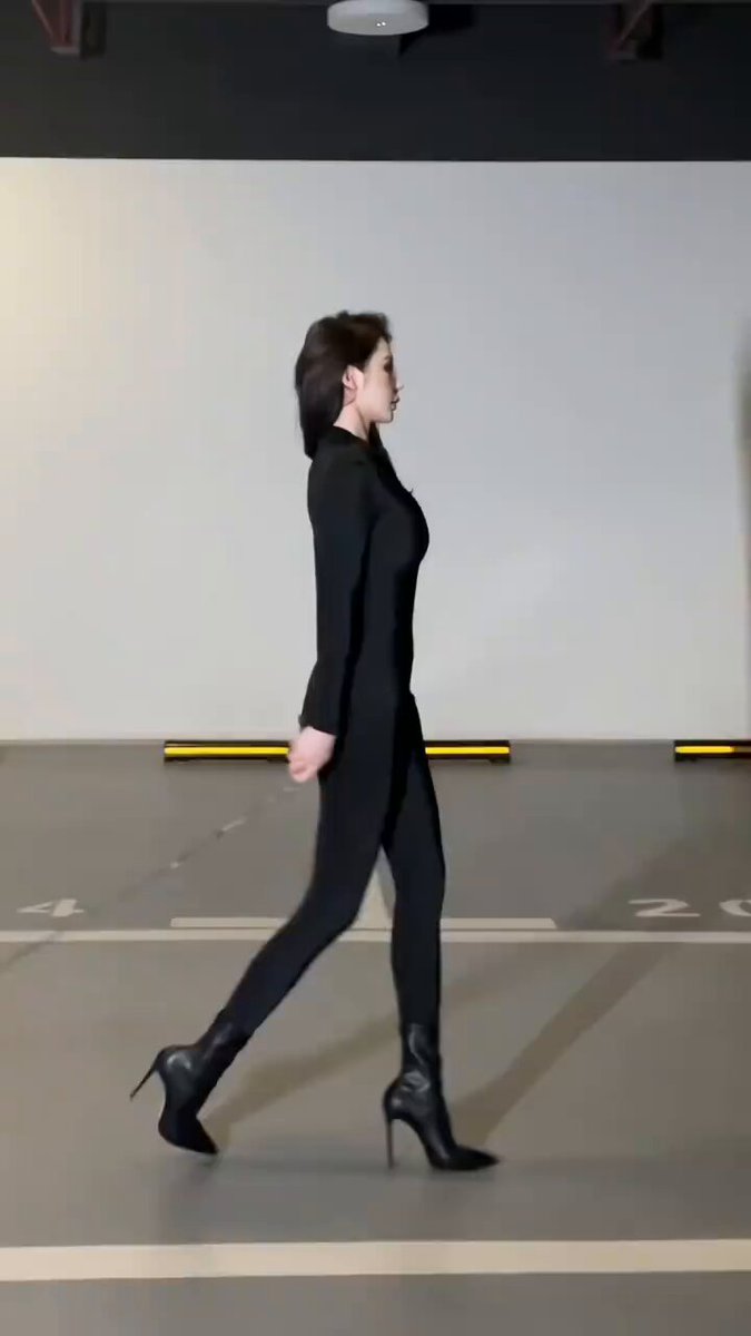 花满楼🌸外围（安排实录） 
中德混血
    • Height 170
    • Weight 50KG  
    • Best 🐻D
身体柔软 高素质  高情商
性格温柔 迷情投入 粉嫩桃穴...