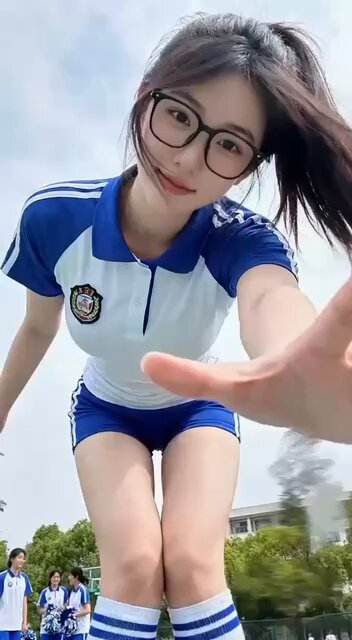 #上海 千寻🏠#普陀区硬五 猪猪侠
𝐭身高/169 体重:95
𝐁𝐮𝐬𝐭胸围/ 🐻D 真🐻 假一赔十                              
年龄:05年 冷白皮 不抽烟喝酒 无...