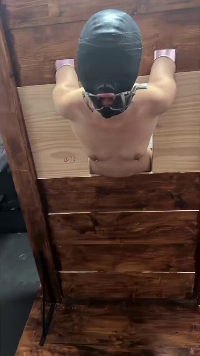 南京白富美母狗打过乳钉
固定高潮滴蜡调教口枷头套



Wataa



 