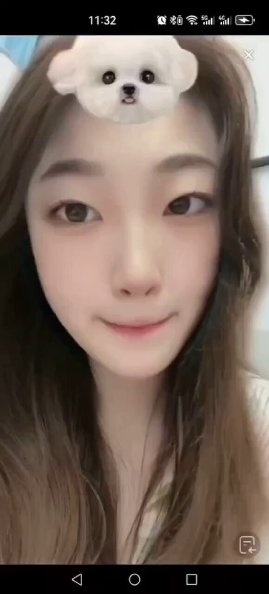 发尾要剪了 有点卷~ 