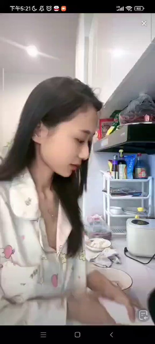 做饭主播也成为擦边的新赛道了 