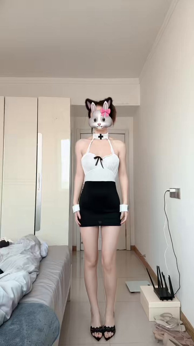 再靠近一点～

#身材 #女大 #反差



  