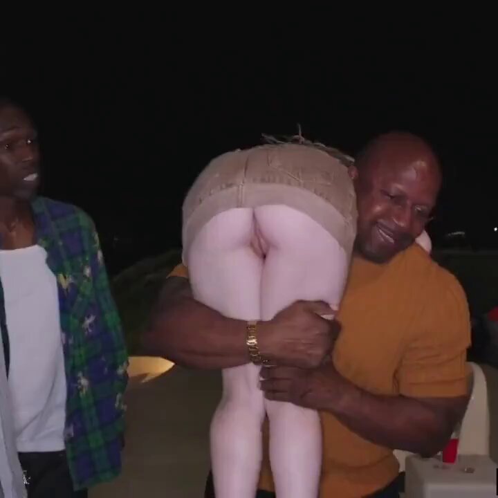 Chudai 

#nsfw #sex #porn #naked #nudes #hentai #squirt #pussy #goon 