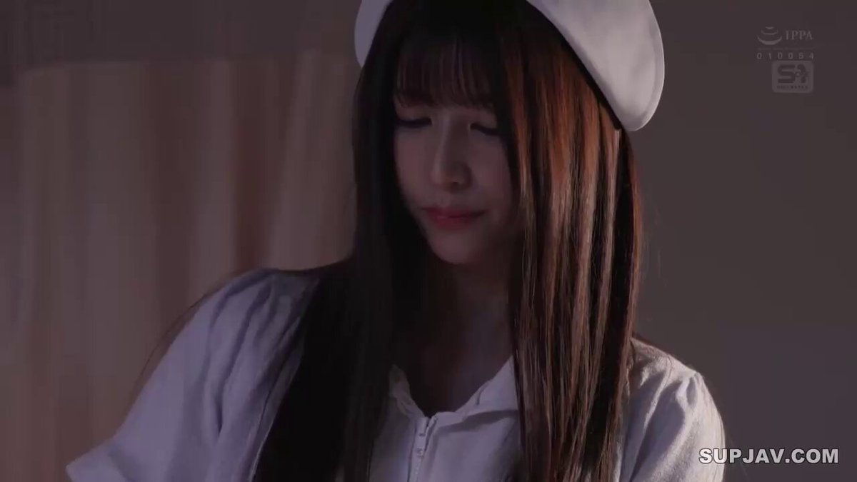 A nurse with long, straight black hair experienced a patient&#39;s groping behavior, after which her desires gradually swelled. 