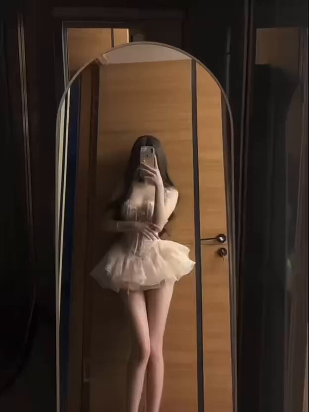 #上海 
真人真照
 IN:07    身高:173   体重:48KG    🐻D
清纯甜美   模特比例   雪白肌肤   修长美腿
无整容  纯天然  性格乖巧

🛰️：tuantuanww1...