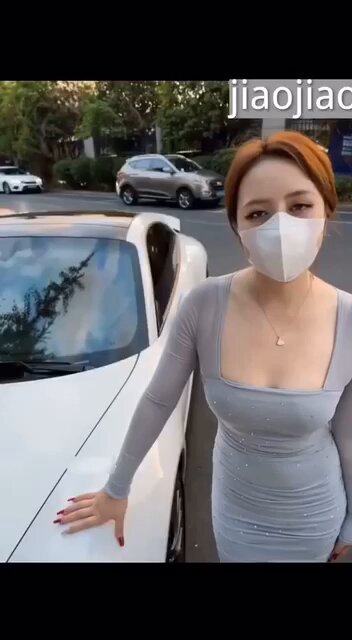 マスクのセクシー美女 車内セックス—爆乳揉み＆フェラ絶頂！123av.fun独占