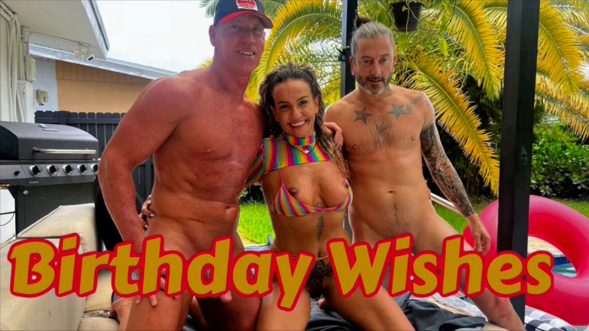 生日裸趴！辣妹比基尼夹两壮汉大屌狂欢