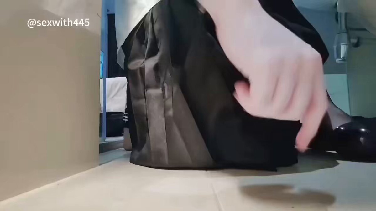 浴室でストッキングの美尻が自慰で潮吹き絶頂！123av.fun独占