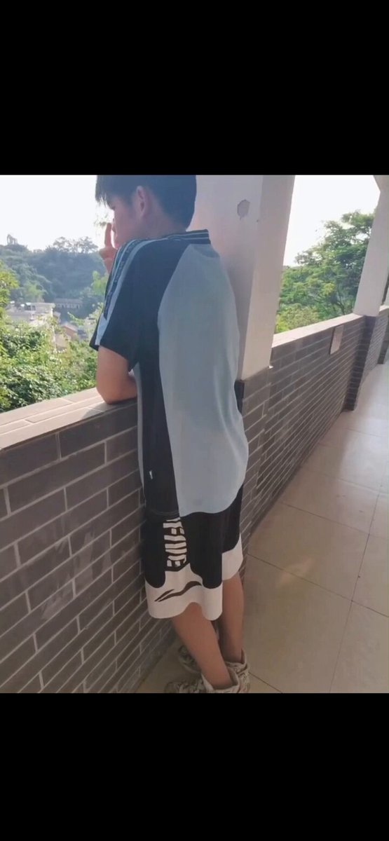 wataa, kuda kecik tarik pedati besar, si kakak seksi heret adik dara dia ke tandas, pegang kemaluannya tak lepas, paksa masuk ke dalam! 