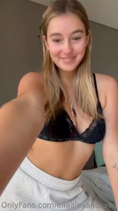 Blonde Beauty in Black Lace Deep-V Tease! Swaying Navel Ring, Super Seductive