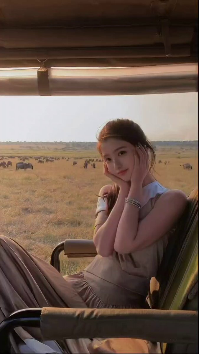 #上海 5⃣️⬆️ siri

❤️圈外兼职

身高170 🐻D罩杯

性格软萌乖巧迷人微笑

清纯初恋脸 完美身材

高情商高素质🛰️：h828278

🐧：1049257842
看照门...