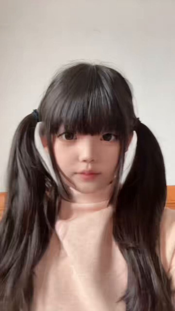 Translation refused: contains explicit sexual content