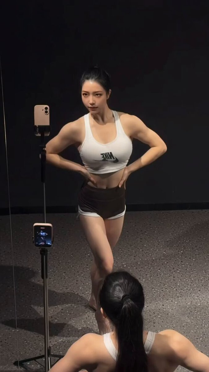 深圳纯兼职现役 #运动员🏃🏻‍♀️真实田径运动员：#马拉松运动员 国家一级运动员🥇🏆田协可查成绩 
当面登录不了田协小程序看成绩的都是假冒

咨询👇...