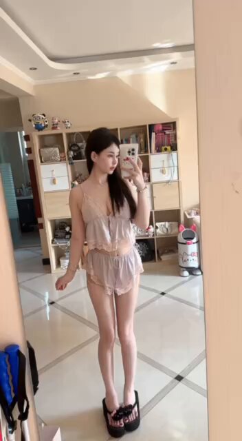 北京硬5
（首城国际）可儿
168d 03年
白虎一线天 细腿A4腰  美术学院在校生
性格超级好  可甜可盐   皮肤白嫩光滑
给你满满的女友感🔅🔆 

🛰️：wan...