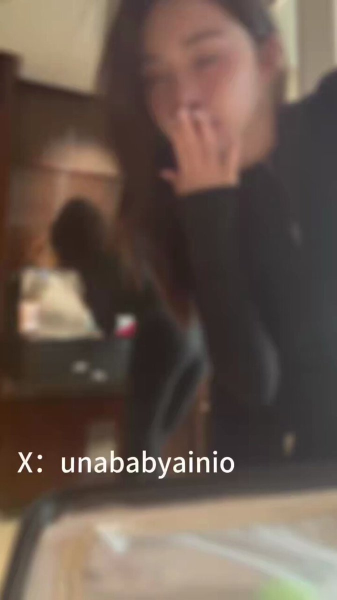 酒店辣妹unababy拉链连体内衣爆乳翘臀全脱