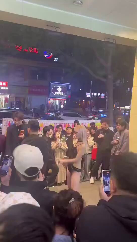 Street Crowd Gawps at Revealing Hot Girls! Black-Stocking Beauties Flaunt Bouncing Butts and Breasts