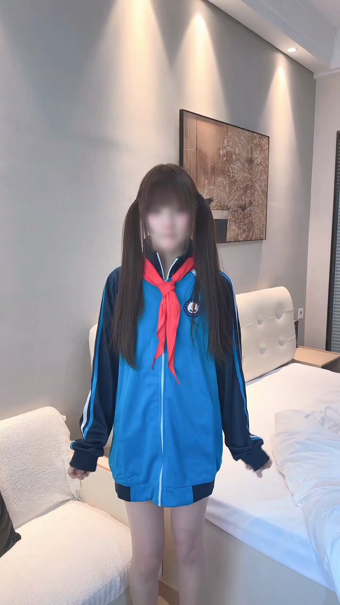 人家还是小学生哦~哈哈哈 