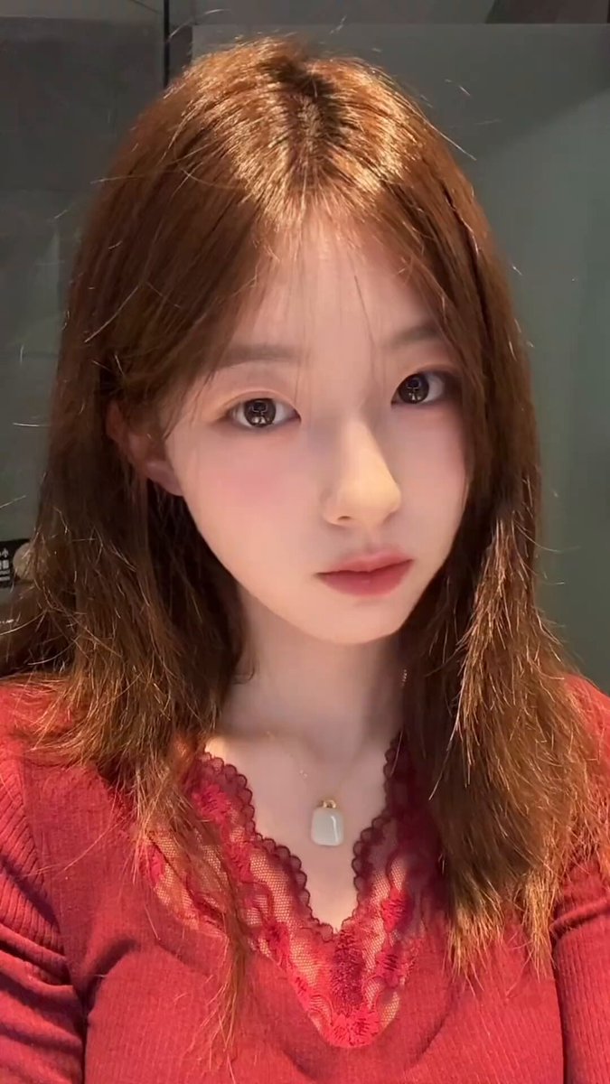 Redhead Beauty Deep‑V Temptation — Mesmerizing Eyes and Lip Tease