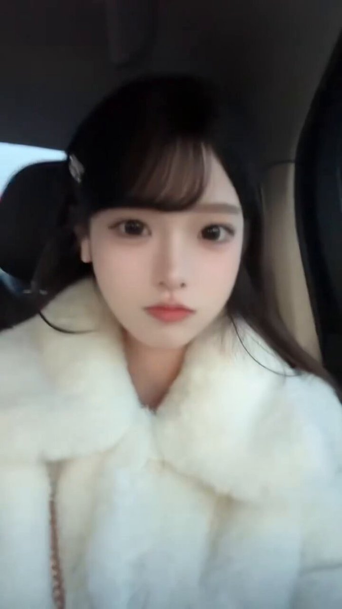 沪硬5
编导表演系学生 学生证可看
07年
1750
98斤
真实D
肤色冷白
翘臀 筷子腿 全身雪白无瑕疵 可欲可纯 甜妹 天然无整 
黄金比例 气质女神款 高情...