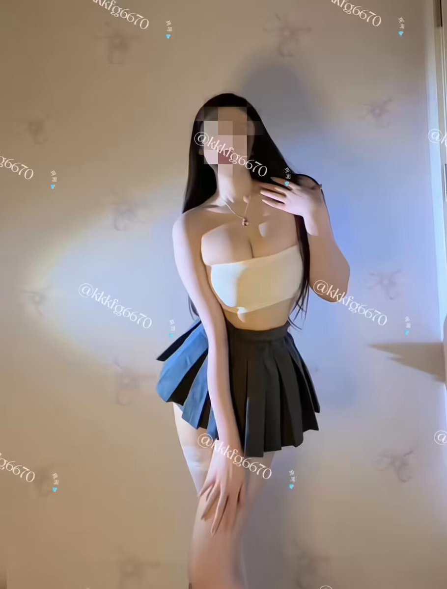 Representante enérgica 🍌 #Travestismo #Serie de bailes desnudos al estilo TikTok 

 
 
 
 