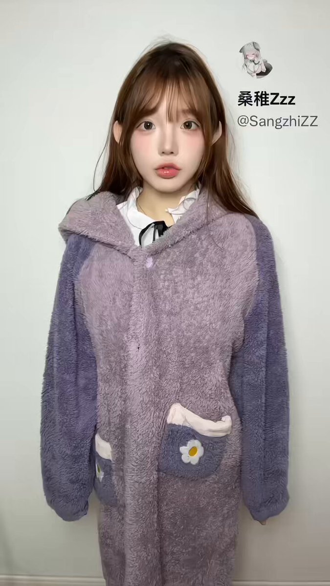 这么骚的女仆吗？

 
 
 