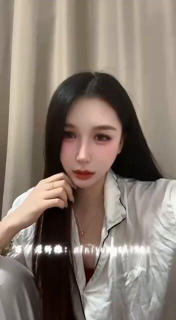 今天姐姐賞賜濃痰奧！ 吐在你們這群喜歡當痰盂的狗狗嘴裡，好多呀，真噁心！有沒有全部接住呀，掉在外面的也要用狗舌頭舔乾淨哦#杭州SM #萬華老師
...