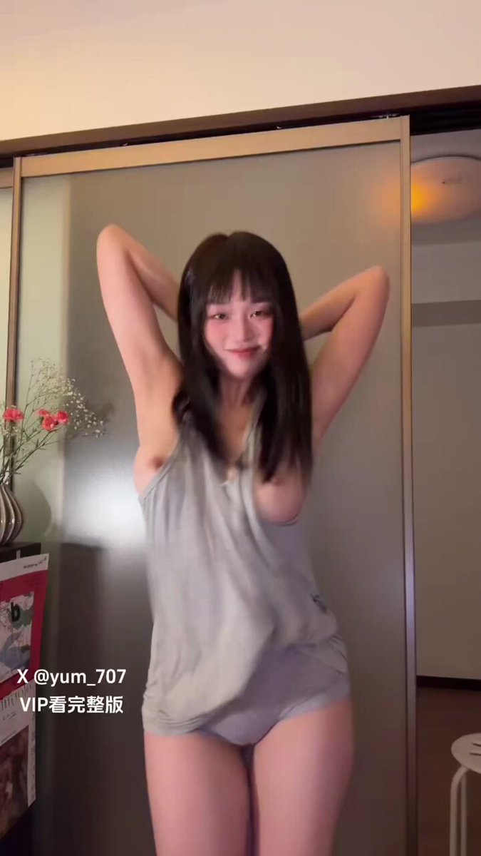 X@Yum707 Catgirl Beauty VIP Breast-Baring Hot Dance — Boobs Jiggling, Upper Thighs Exposed!