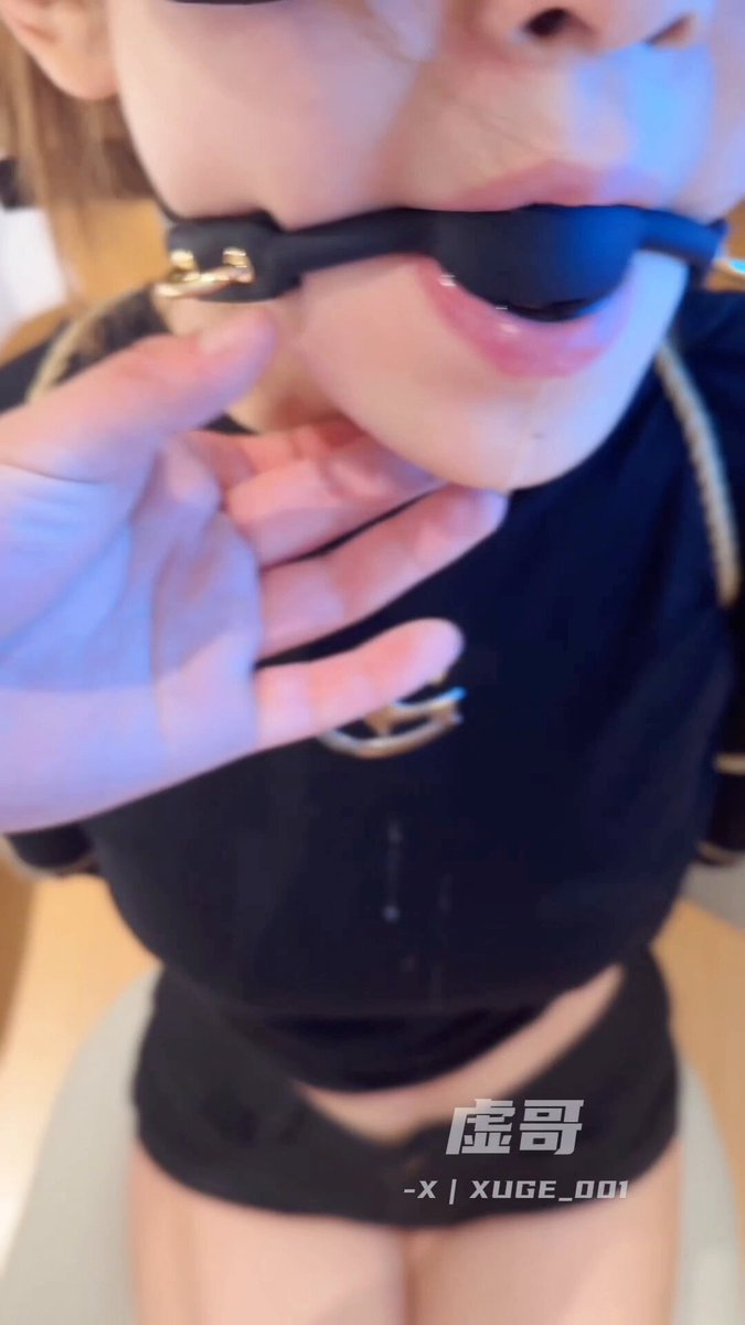 说都是要看看虚哥的实力,要看看怎么虚了的?这样的?一个你够不够?不要意思,虚哥有很多个选择,她只能在我这获取价值…