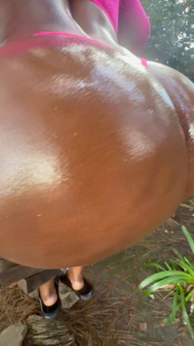 Black Beauty's Outdoor Swinging Butt! Massive Thong-Clad Rear Shakes, Juices Splashing