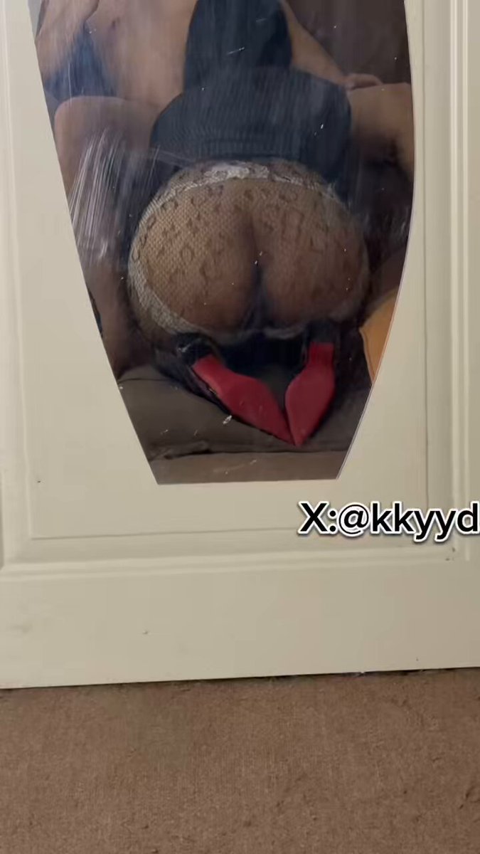 可以这样给你跪着对着镜子舔吗，有同学说听口活的声音就可以射了，真的假的。

   