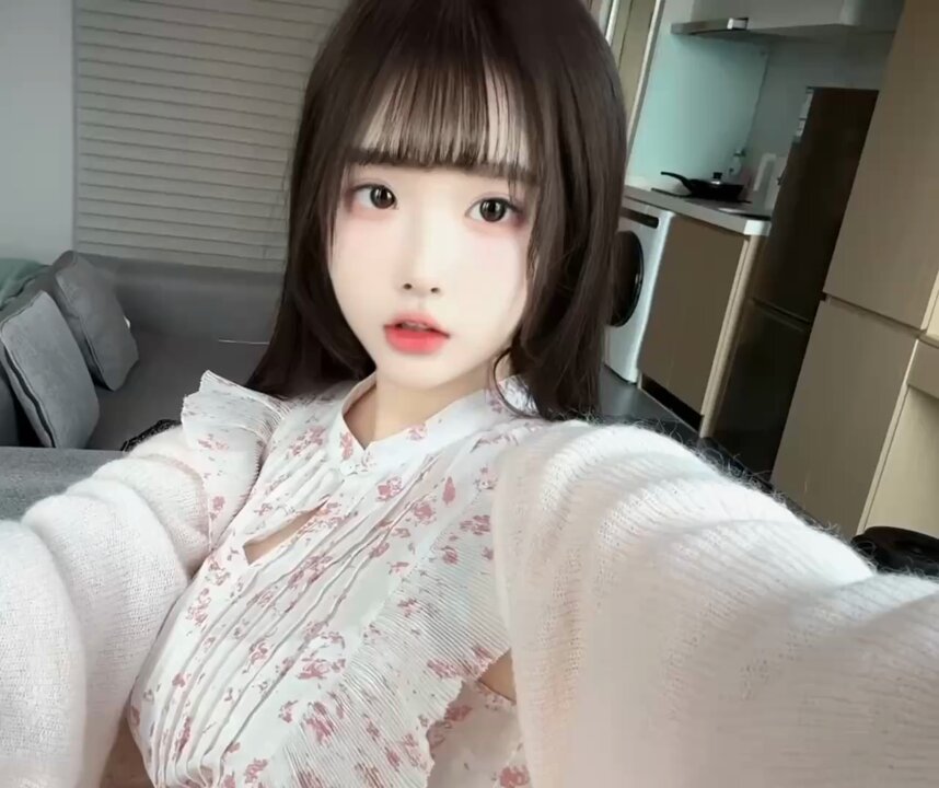 普陀 04年 162m E奶童颜巨乳 三坑少女
不抽烟不喝酒无纹身纯天然妈生脸!全身无动刀
纯欲天花板  榨汁姬超会夹真实大二在读
喜干瘪身材勿扰·#普陀 #...