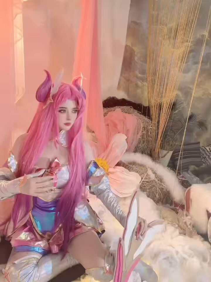 #上海🦜 身高172 胸圍G天然巨乳硬5🦜 高大豐滿雪白全身零整豐滿歐美身材，喜瘦勿擾#cos 真實網紅可打開手機當面驗證英語六級高情商高素質可空降️看...