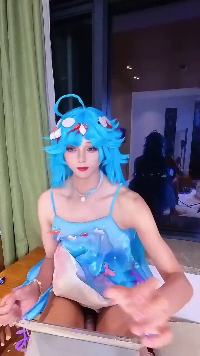 青髪の原神コスプレ美少女 自慰で潮吹きオーガズムショー！123av.fun独占ライブ