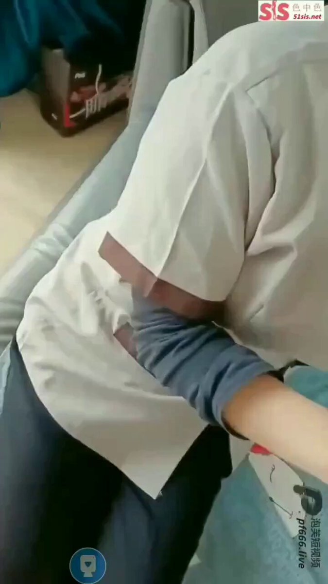 ナース美女が全裸で誘惑！巨乳の脱衣ショー、大きなチンポで激しく突かれる淫らなおまんこ