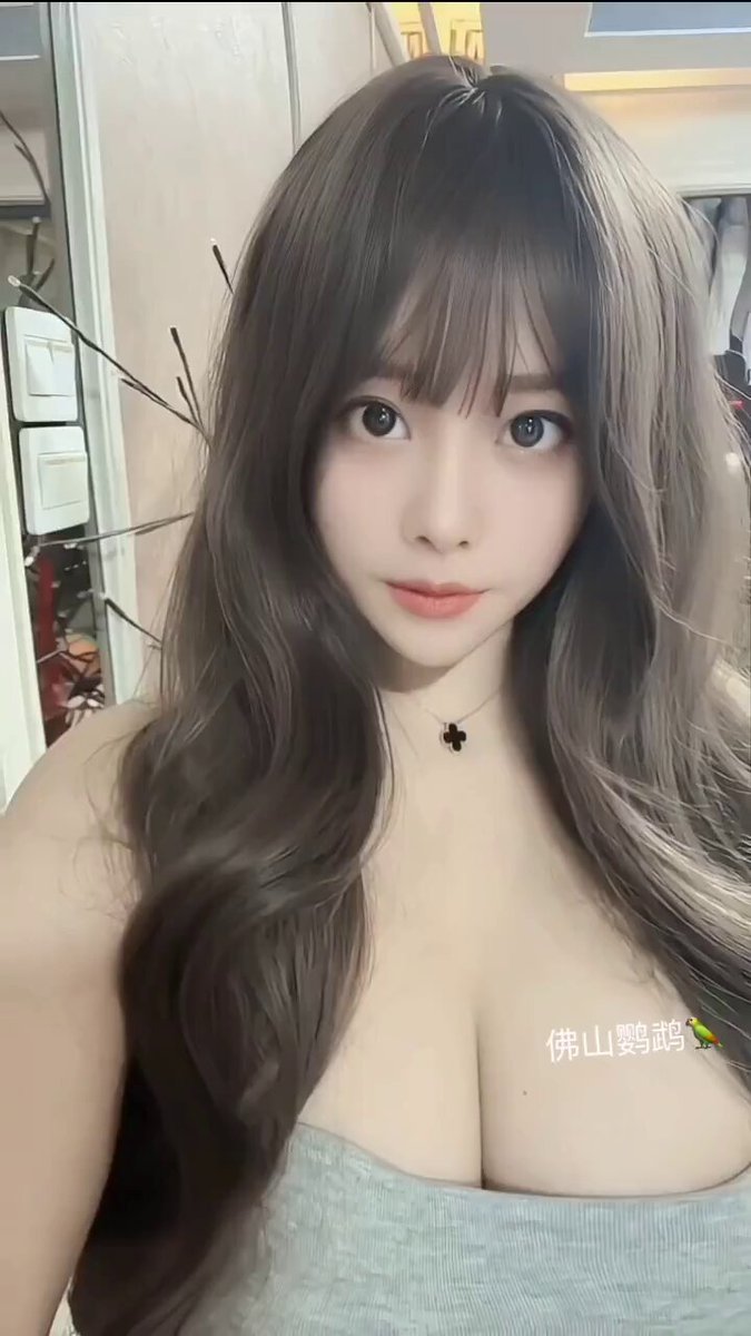 #Foshan#Serviço porta a porta#Recursos#Prostituta de rua Idade: 2003 Altura: 167cm Peso: 55kg Busto: F Observações: Flertar, lamber mamil...