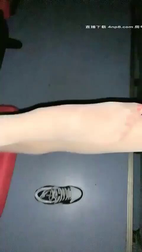 Wataa  #电影院无套直播


  
 