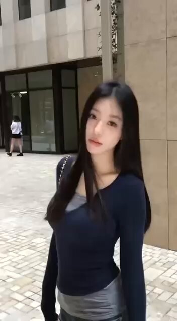 广州🦜
光脚175cm
D桃子奶
05年
美丽在线🍑雪白牛奶🥛肌.細膩光滑
俏皮无辜小鹿眼 干净透亮肌
眉眼盈盈 楚楚动人
春风十里不如你 我在等风也在等你...