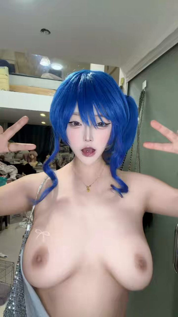 Blue-Haired Busty Cosplayer Exposed — Big-Boob Tease and Jiggle | 123av.fun Exclusive