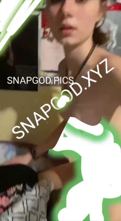 Naked Girl on the Bed — Hot Blowjob Show! Breasts Jiggle, Non-stop Sucking