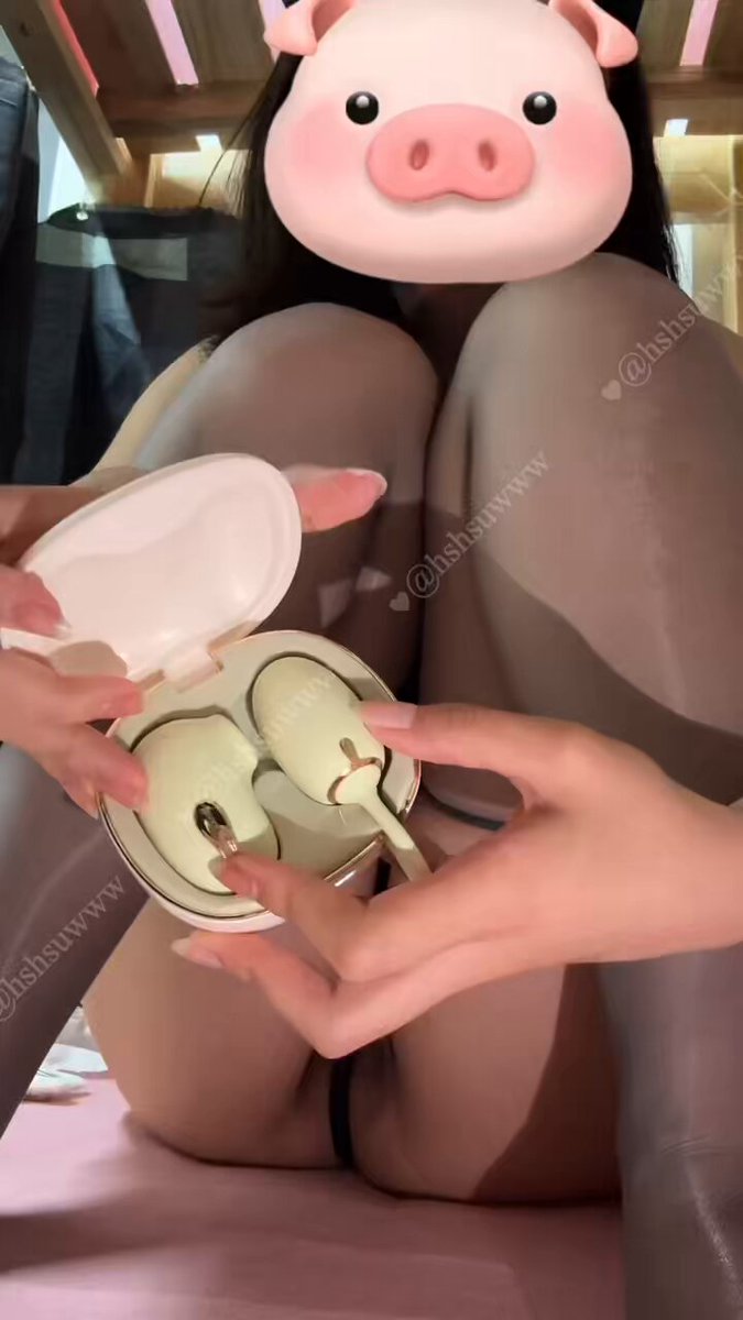 Piggy Girl Masturbates with a Vibrating Egg! Pussy Stuffed with Vibrator, Squirting Orgasm