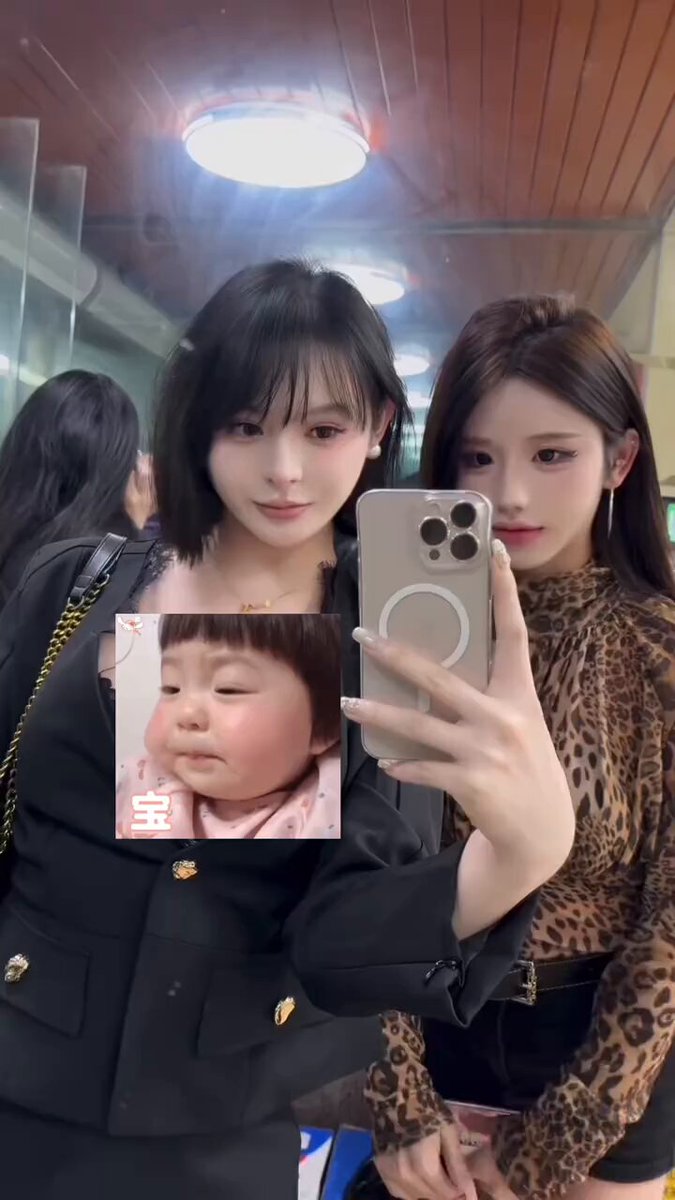 Jeg gikk ut og så vakker ut med bestevenninnen min. Dere kjenner sikkert bestevenninnen min, ikke sant? 