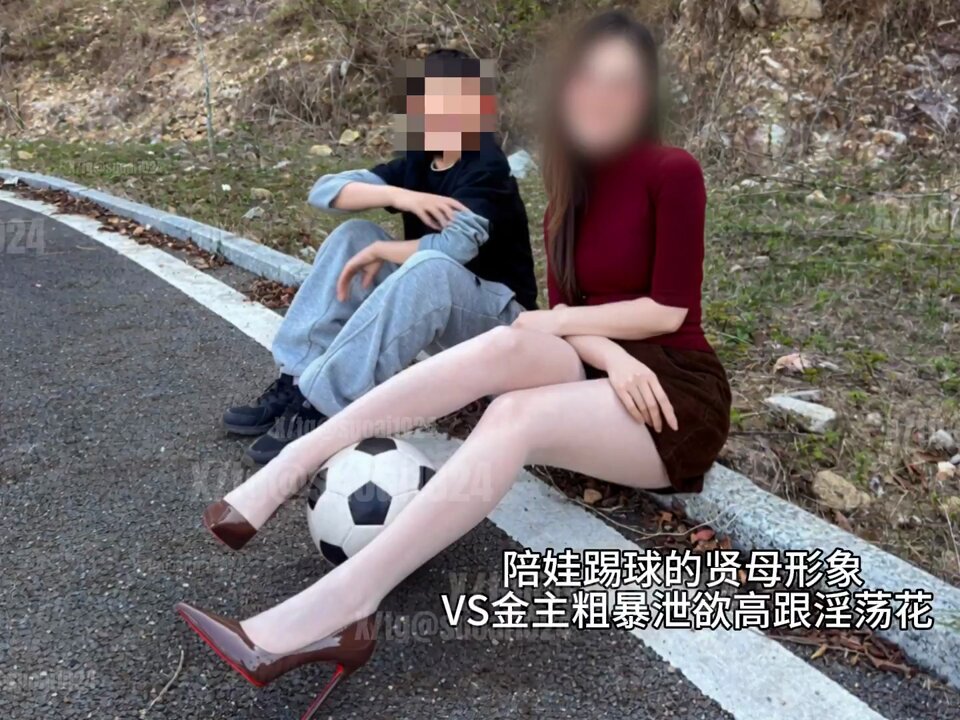 丝袜与美腿的成人场景：户外挑逗与酒店邂逅