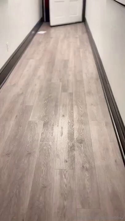 Tattooed Slut Licks Black Cock Wildly on Bed — Ass Shakes, Rough Pounding to Orgasm