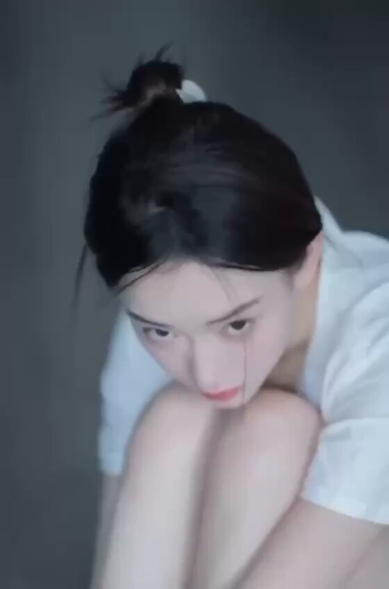 상하이 #W🔝 ⚠️⚠️⚠️상하이에서만 예약 받습니다. 166cm, 작고 가냘픈 체형, 아주 하얀 피부, A4 허리, 완벽한 엉덩이🍑, 세련되고 부드러운 스타일...