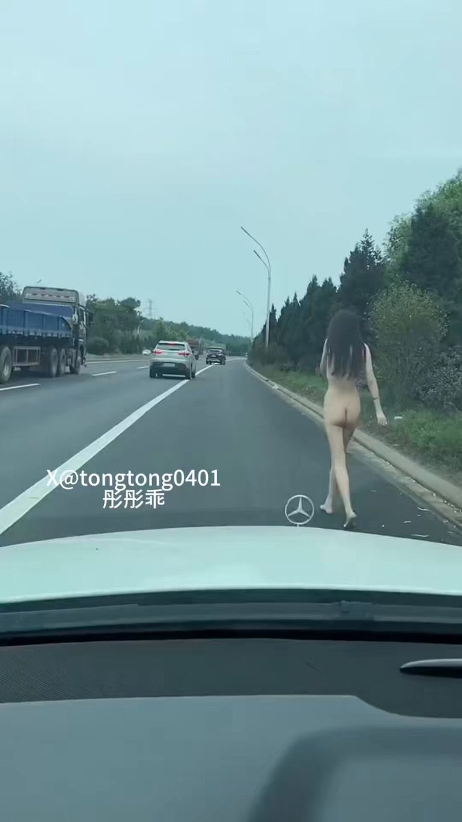 สุขสันต์วันตรุษจีนย้อนหลังนะคะทุกคน! 🎉 ขอให้ปีใหม่นี้ราบรื่นและเจริญรุ่งเรืองนะคะ! 🧨 ในปีใหม่นี้ ตงถงอันเป็นที่รักของคุณจะกลับมาอย่างยิ...