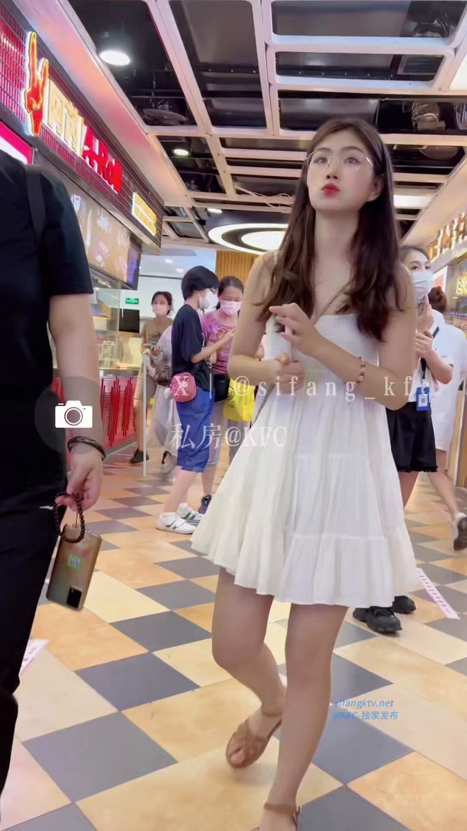 KFC Mall White-Dress Beauty Panty Flash — Underwear Fully Exposed! Perky Butt and Thighs Super Tempting