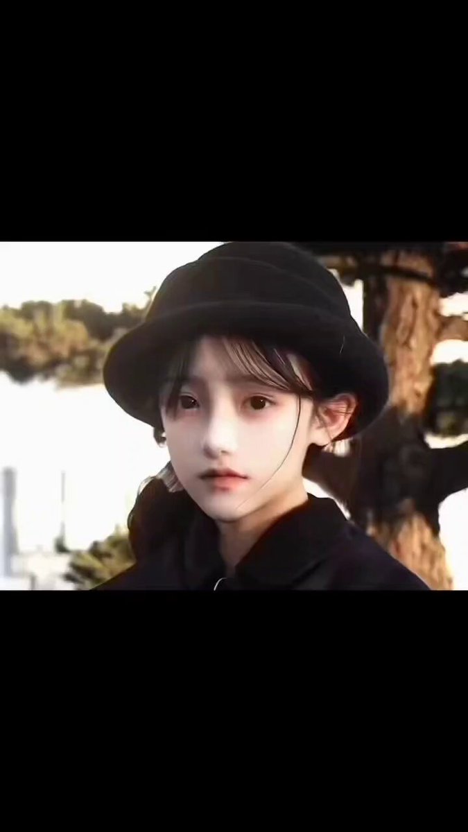 Black-Hat Beauty Tempts Outdoors — Wet Black-Stocking Legs Teasing