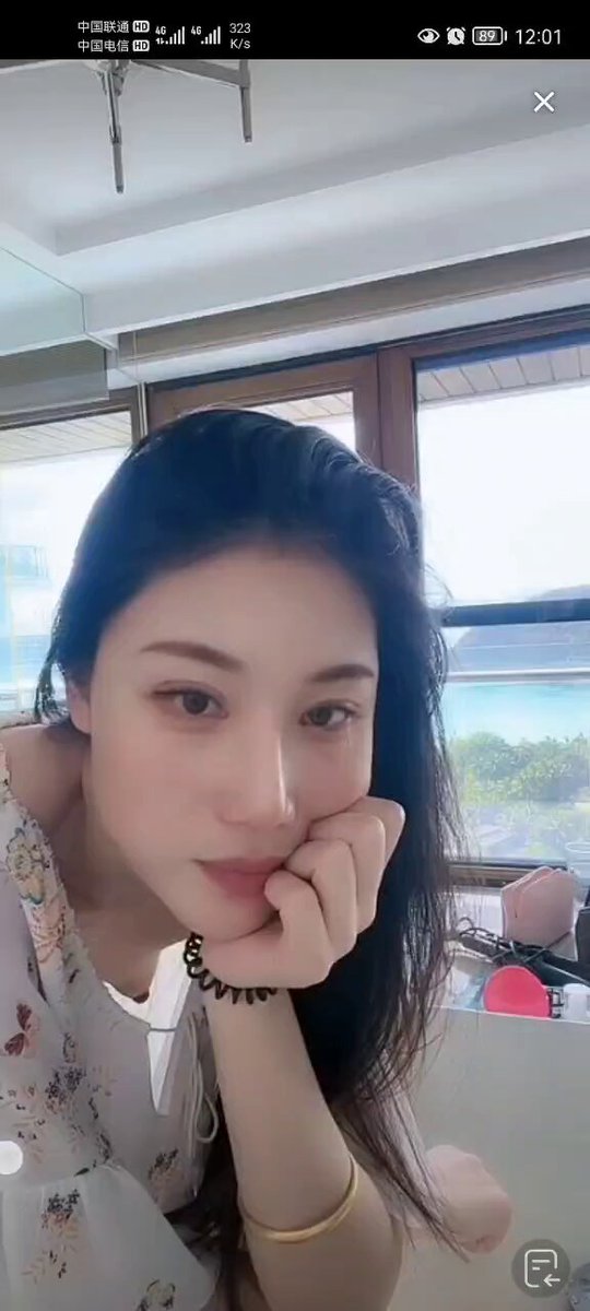 一整个都看见了 